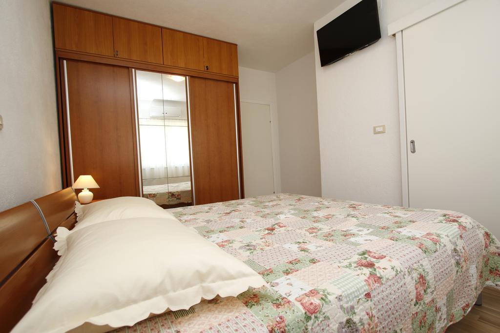 Apartments Dundic Makarska Exterior photo