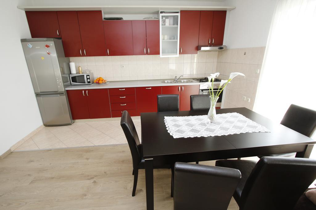 Apartments Dundic Makarska Exterior photo
